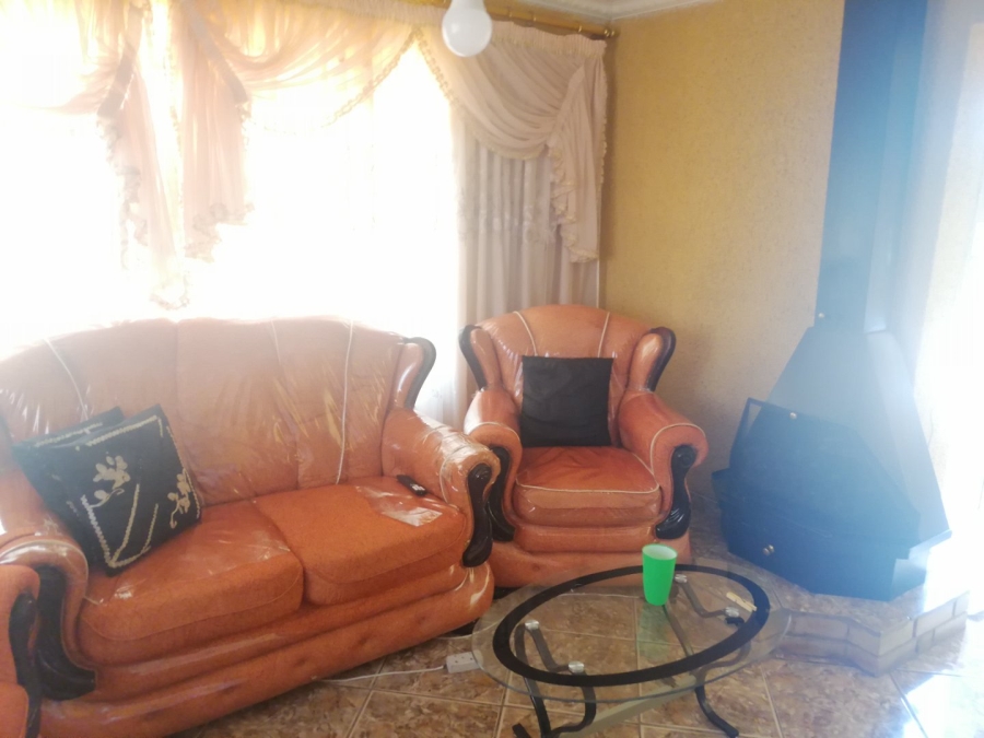 2 Bedroom Property for Sale in J B Mafora Free State